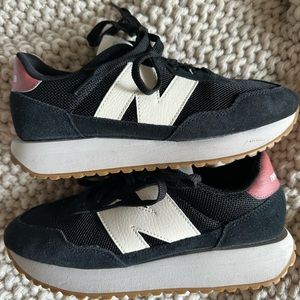 New balance shoes